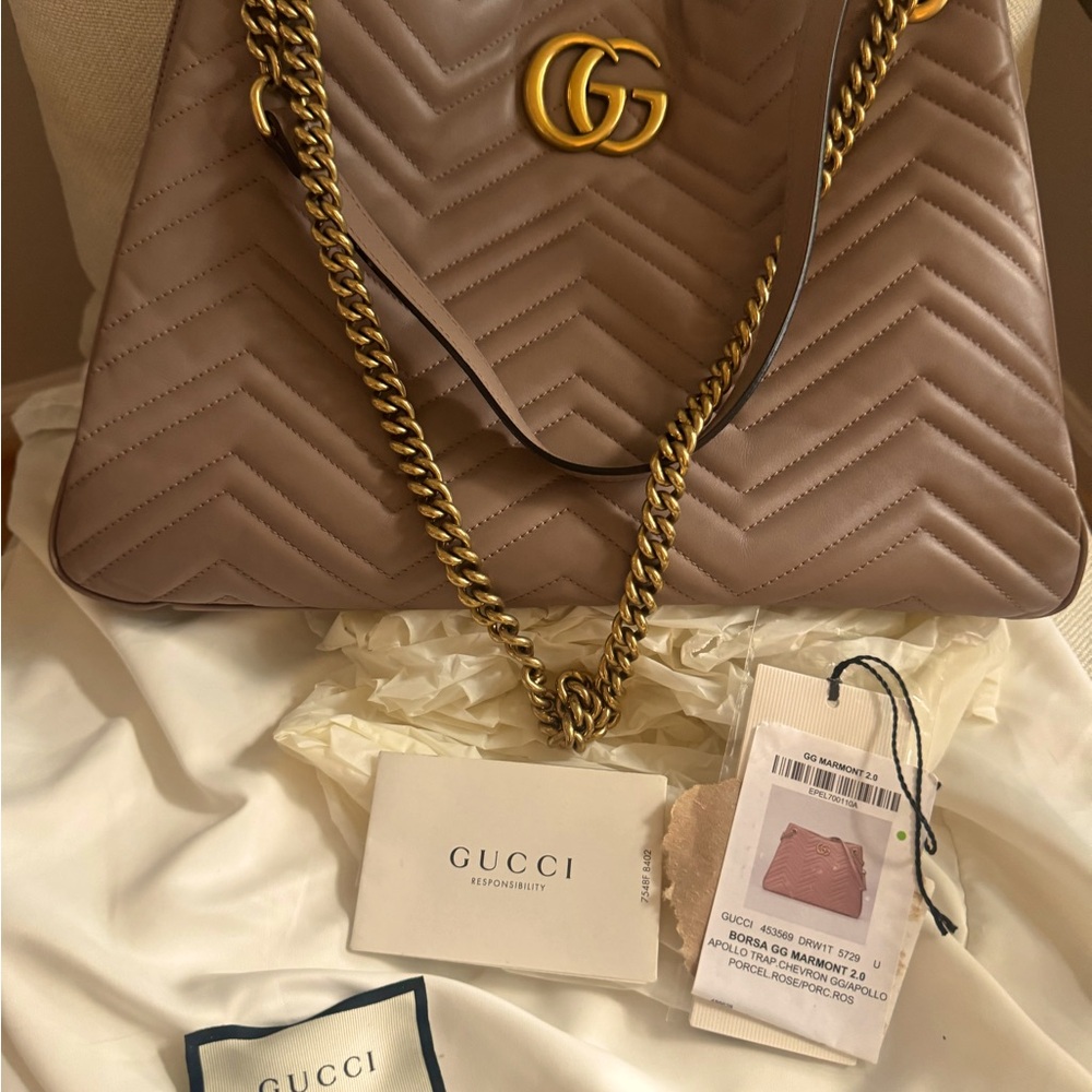 Gucci Marmont 2.0 tote